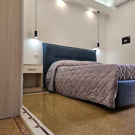 La Casa Di Nina Bed & Breakfast ปาแลร์โม ภายนอก รูปภาพ